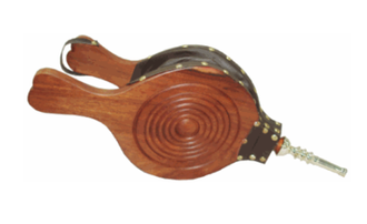 Peispuster, mørk brun, med ring mønster på siden