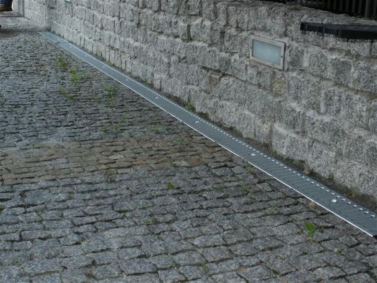 Drensrenne 1 meter, m/galvanisert rist, fra Aaltvedt