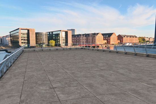 Helle Supera Moon, 90 x 90 cm, 3 cm tykkelse, fra Aaltvedt