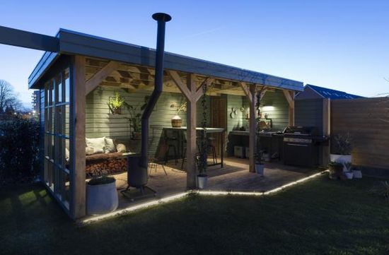 Utelampe, lyslist, Evo Hyde 550 Dark, fra in-lite 