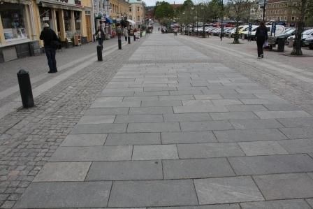 Granitt Helle 30x60x3cm G654, Flammet, mørk grå