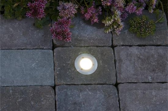 Hullboring for belysning i Aaltvedt kantstein eller beleggningsstein