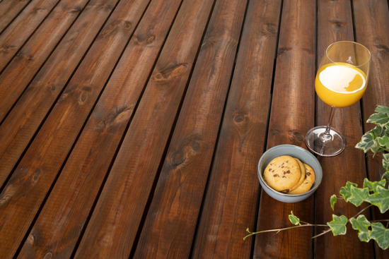 Furu, 28 x 145 mm terrassebord, glatt,  Royal brun