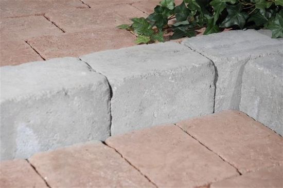 Rådhus støttemur, mur / kantstein / endeblokk, 1/2 stein, gråmix, fra Aaltvedt