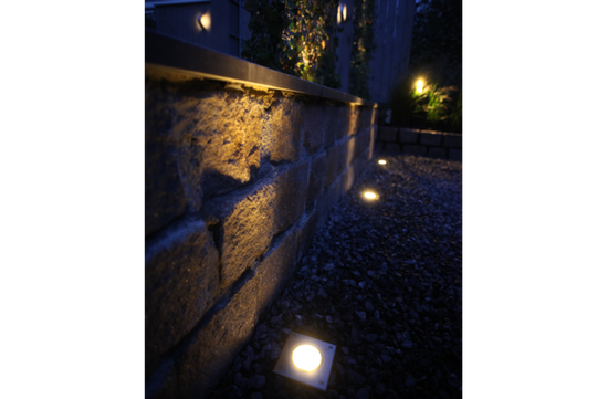 Utelampe, Flux 60 m/Ring 68, LED, fra In-lite 