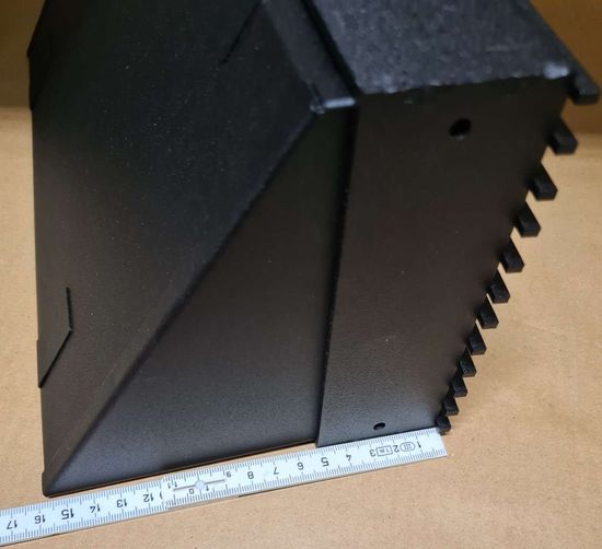 Skjerm til ventilrist i Rail serien, 650 x 100 mm, svart