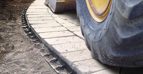 Kantavslutning, kantsikring, Snap Edge Barrier (2-pk), 2 m lange, inkl. jordspiker, fra Asak